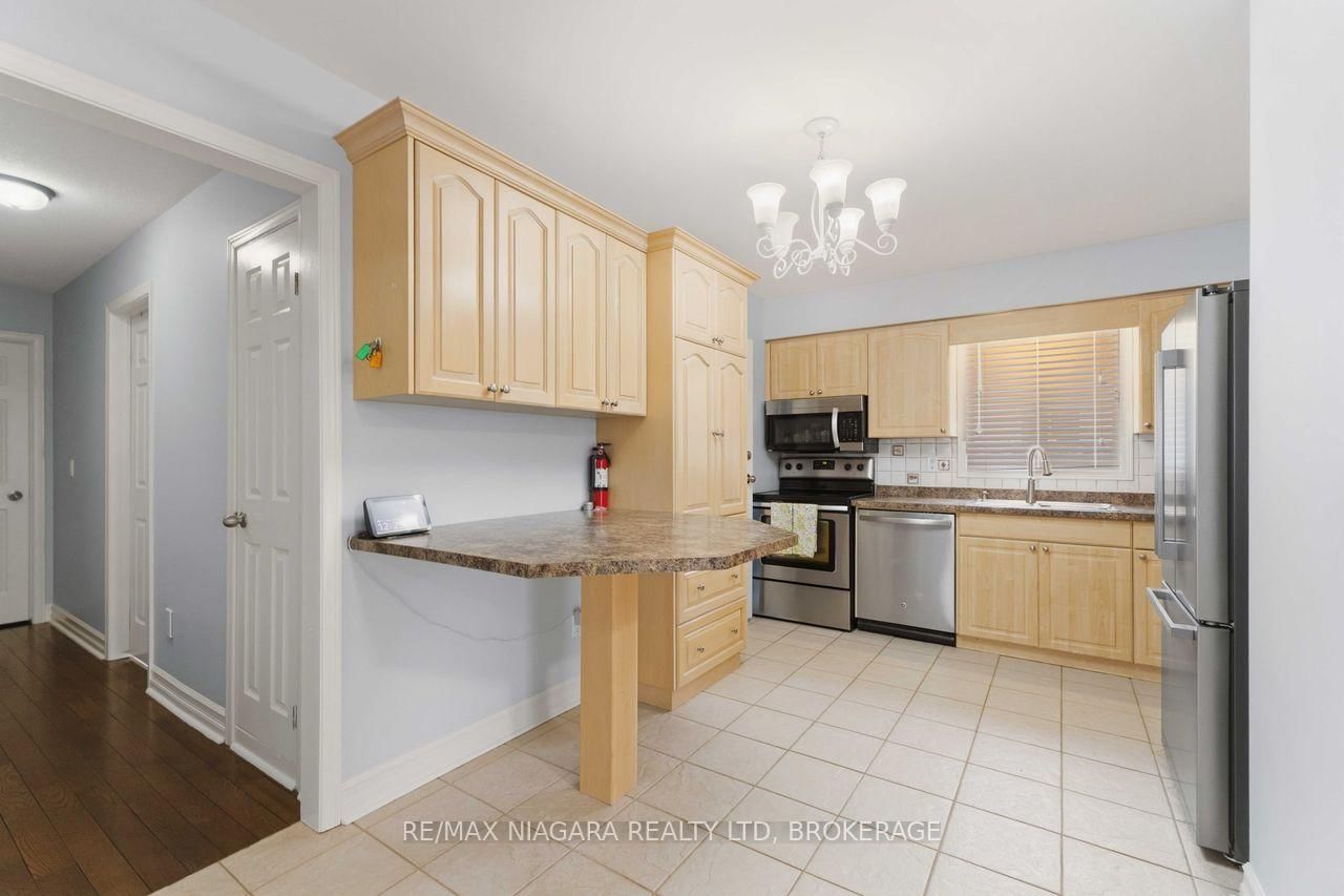 41 Eastwood Drive • Welland, ON photo 6