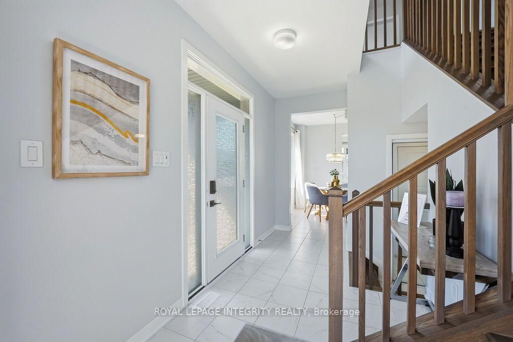 660 Fenwick Way • Ottawa, ON photo 10