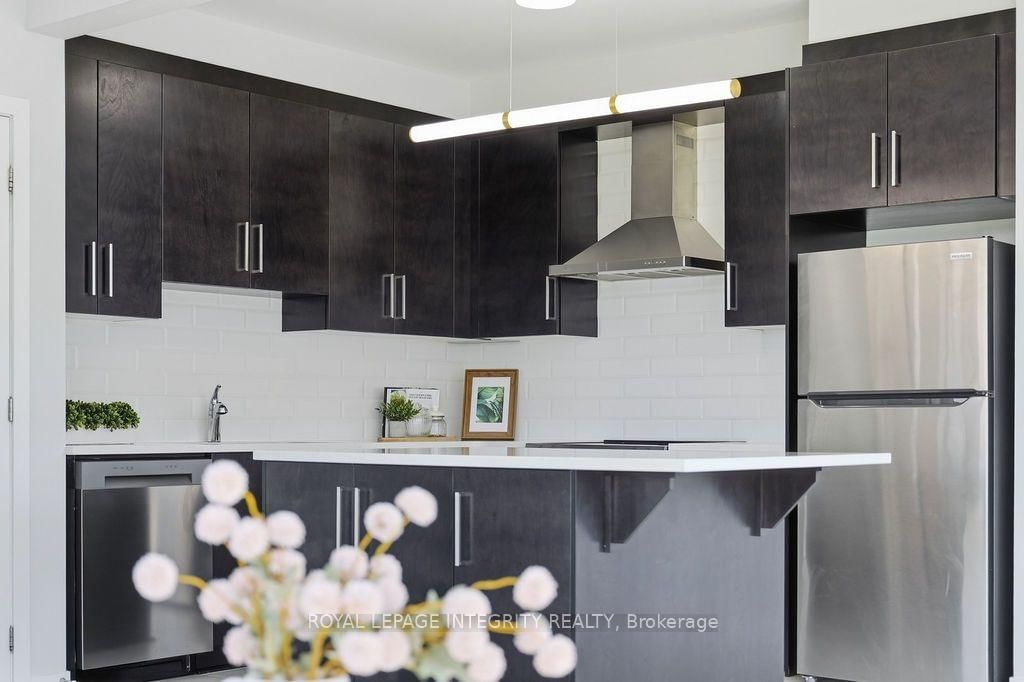 660 Fenwick Way • Ottawa, ON photo 27