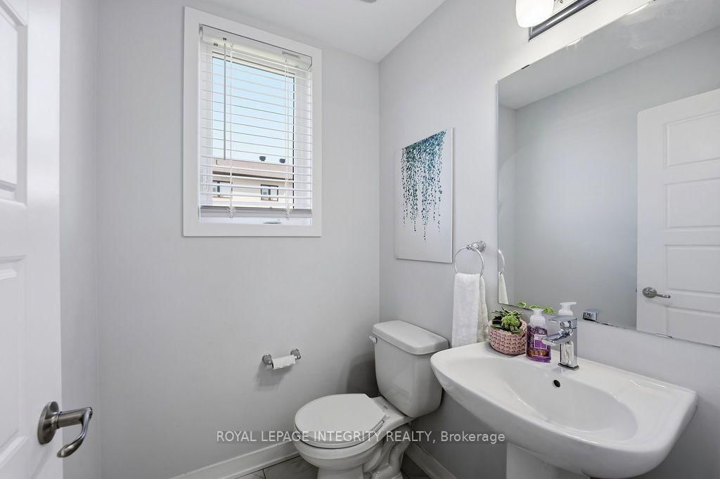 660 Fenwick Way • Ottawa, ON photo 32
