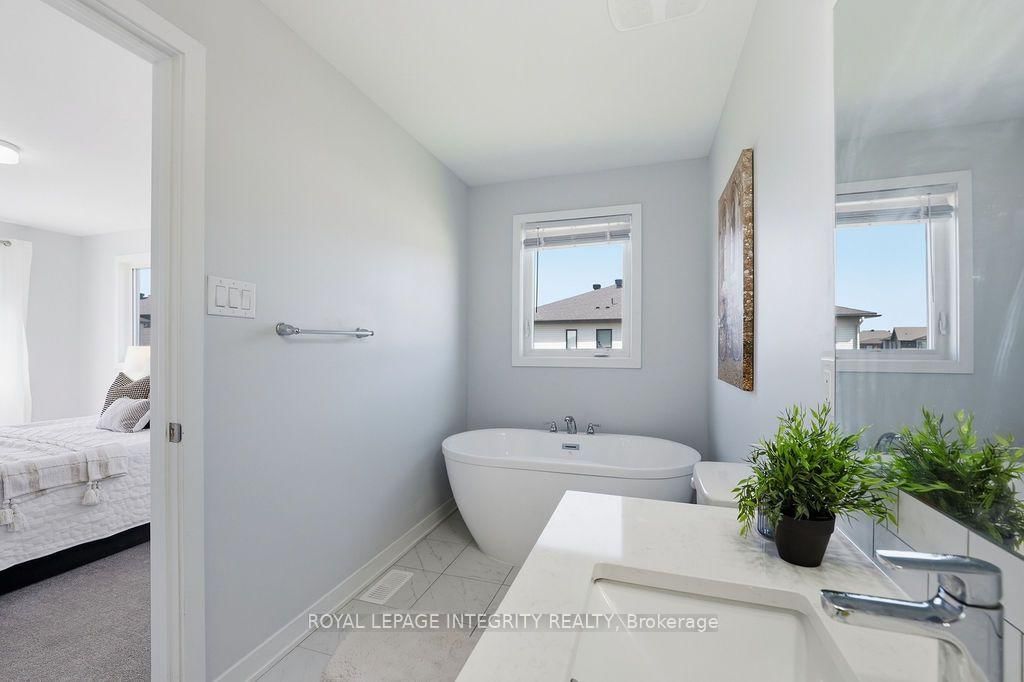 660 Fenwick Way • Ottawa, ON photo 39