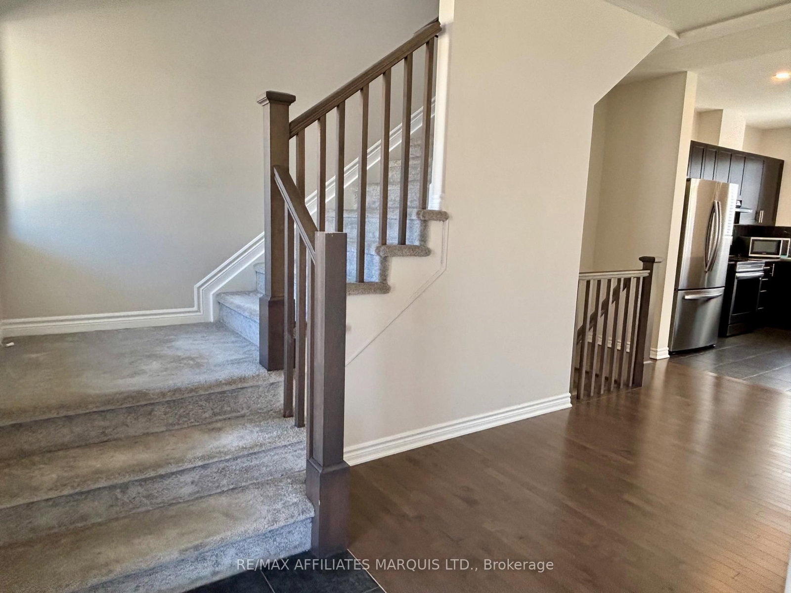 526 Sturnidae Street • Ottawa, ON photo 14