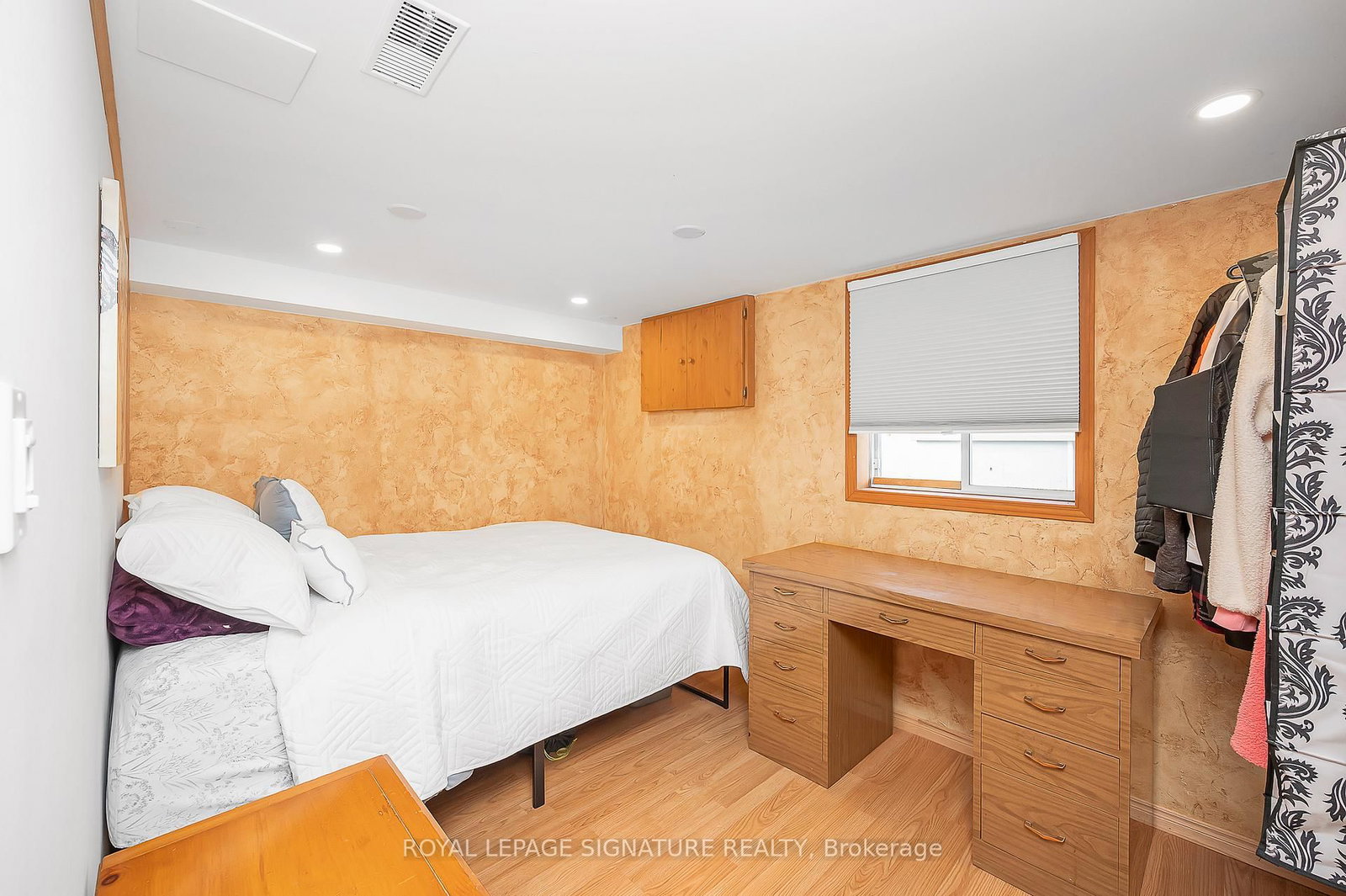 43 Lake Avenue N • Hamilton, ON photo 30