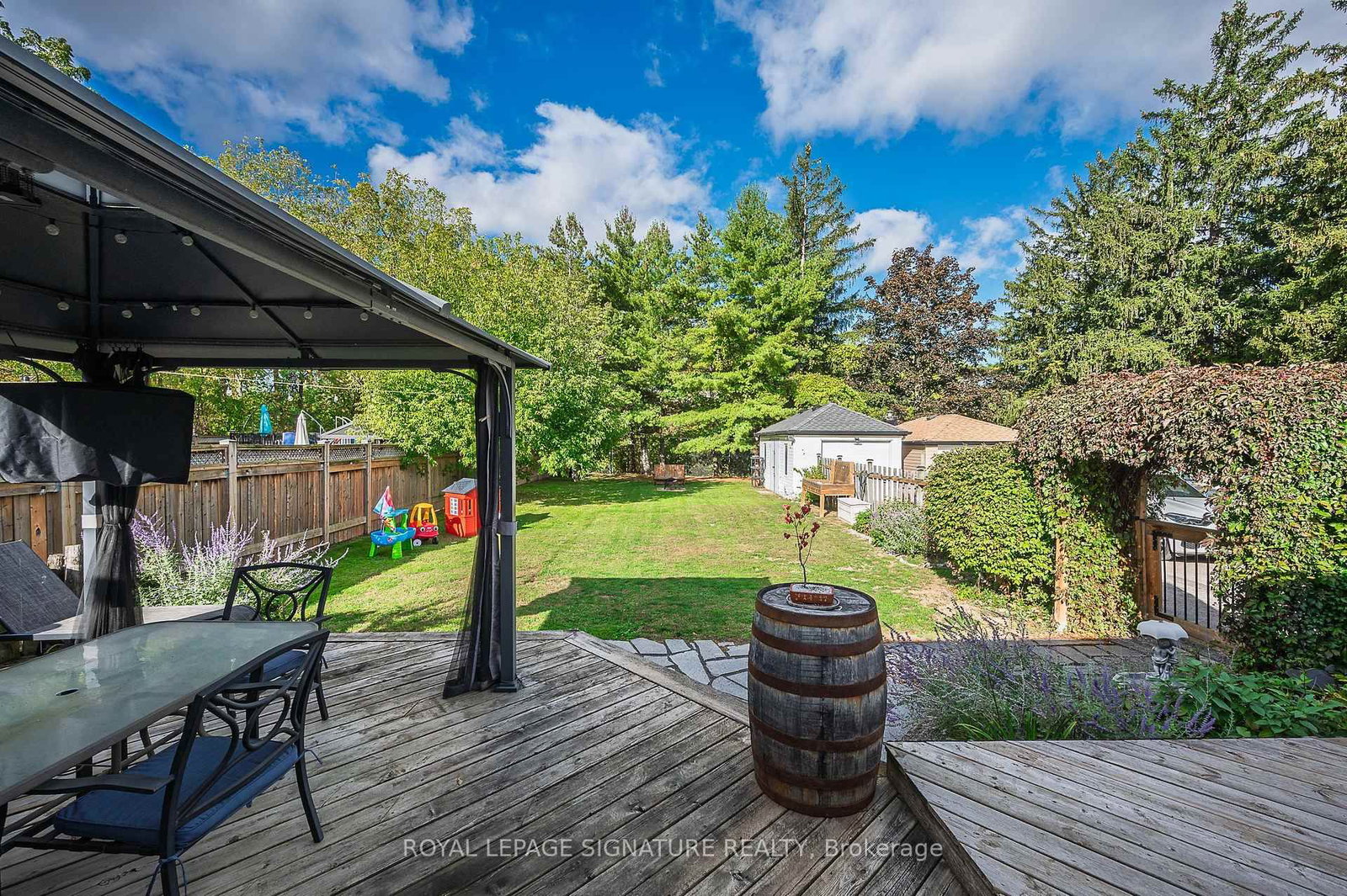43 Lake Avenue N • Hamilton, ON photo 36
