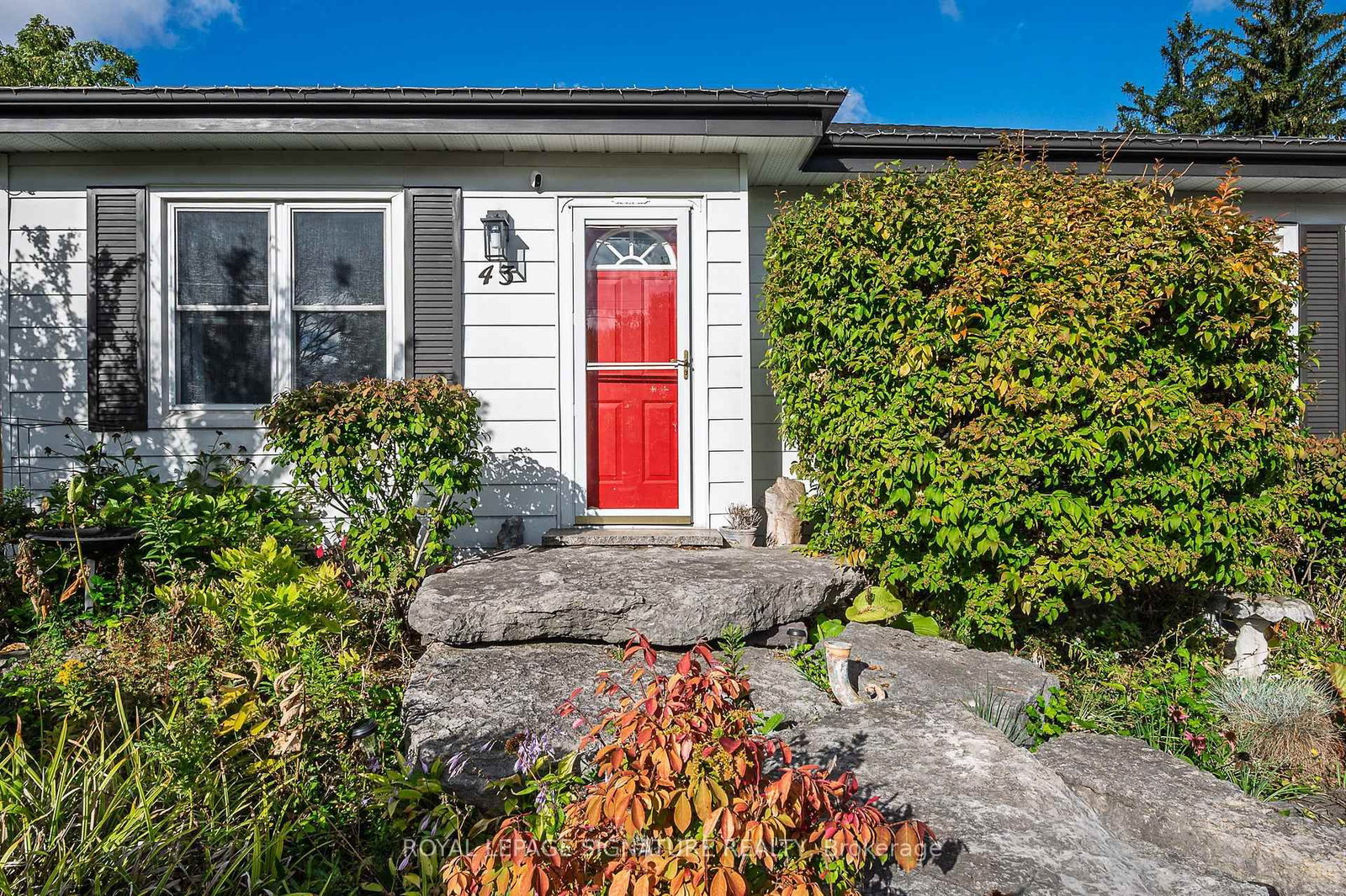 43 Lake Avenue N • Hamilton, ON photo 4