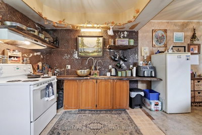 103 James St Street • Central Huron, ON photo 8