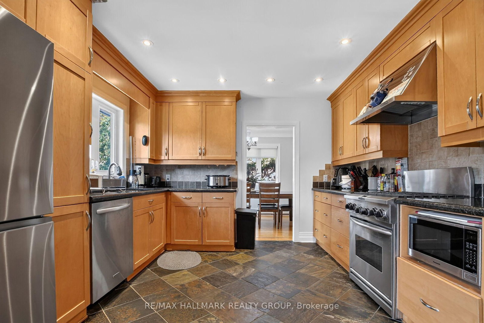 44 Appleford Street • Gloucester, ON photo 13