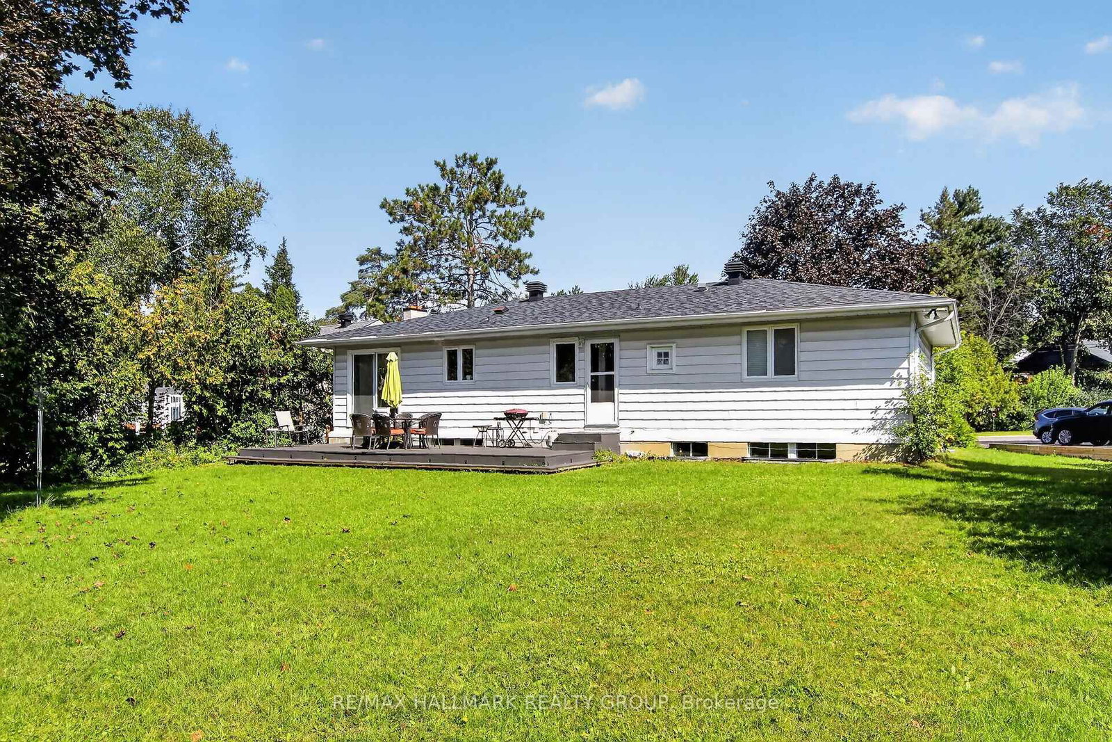 44 Appleford Street • Gloucester, ON photo 34