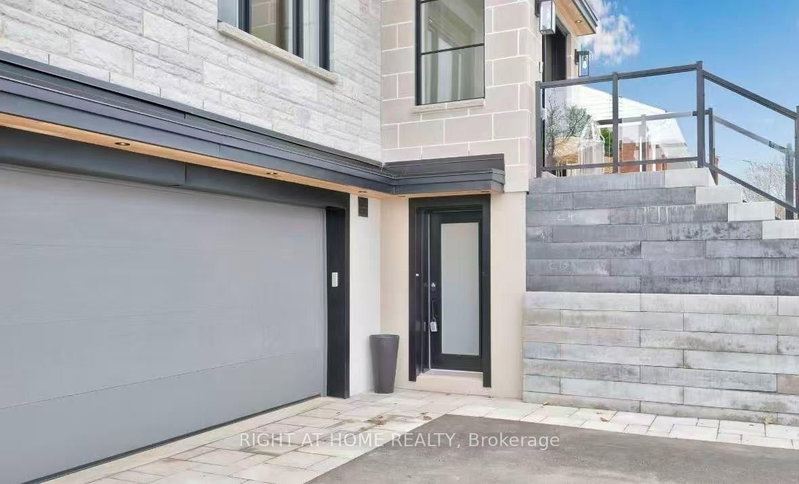 #2 - 1316 Dochester Ave Avenue