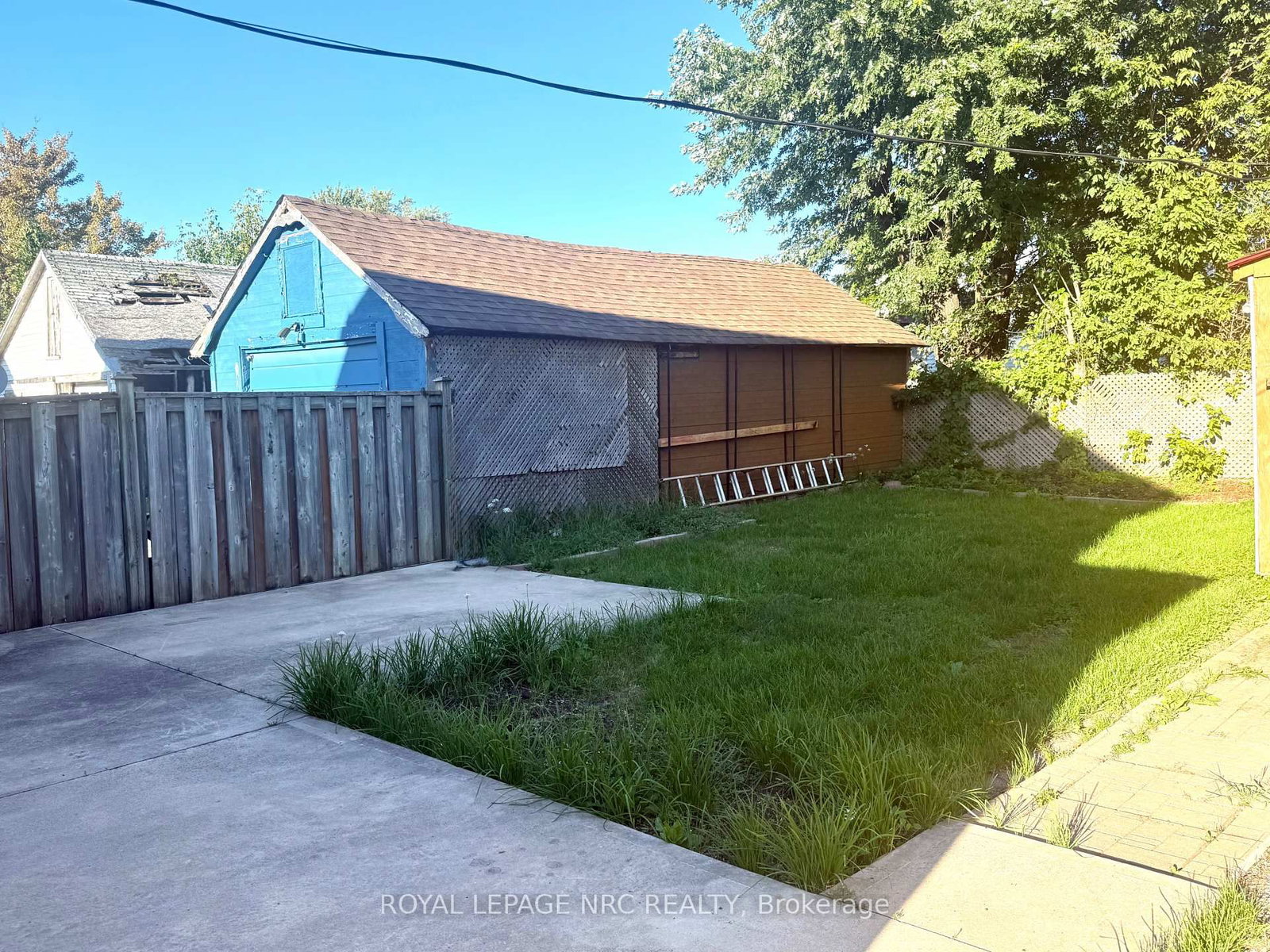 37 Wright Street • Welland, ON photo 4