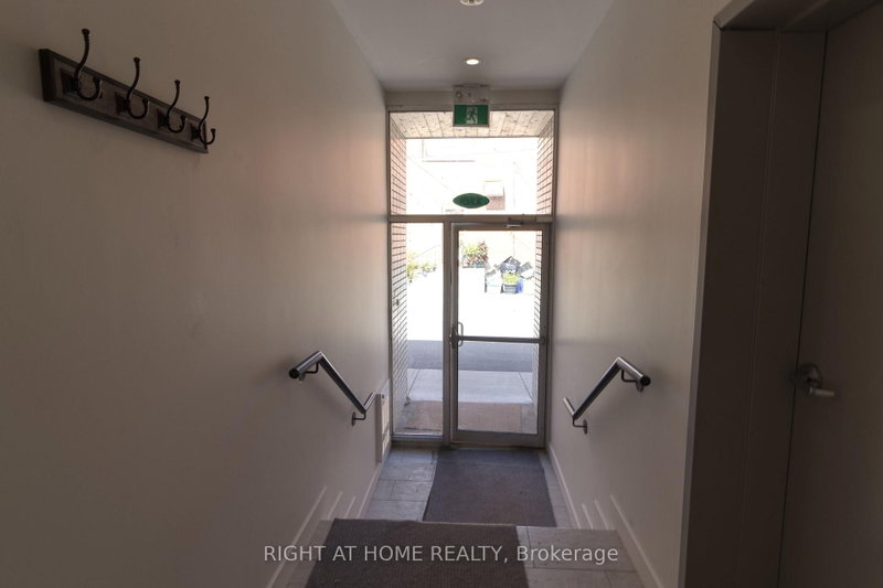 Unit #3 - 118/116 Water Street