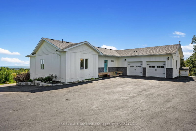 635 Northumberland Heights Road