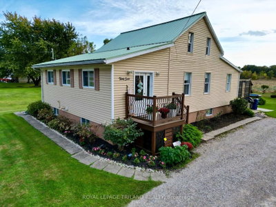 37 Broadway Street • Newbury, ON photo 3