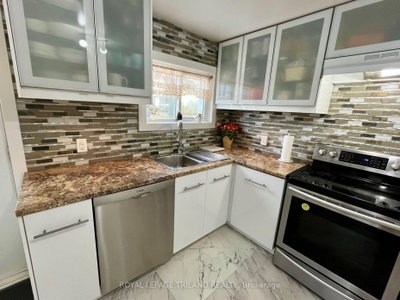 37 Broadway Street • Newbury, ON photo 6