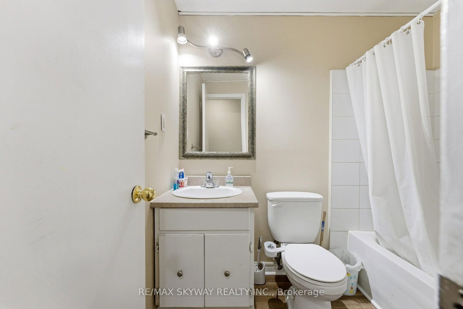 25 College Street E • #103 • Belleville, ON photo 10