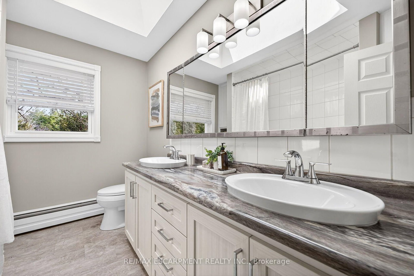 360 JOHNSON Road • Brantford, ON photo 15
