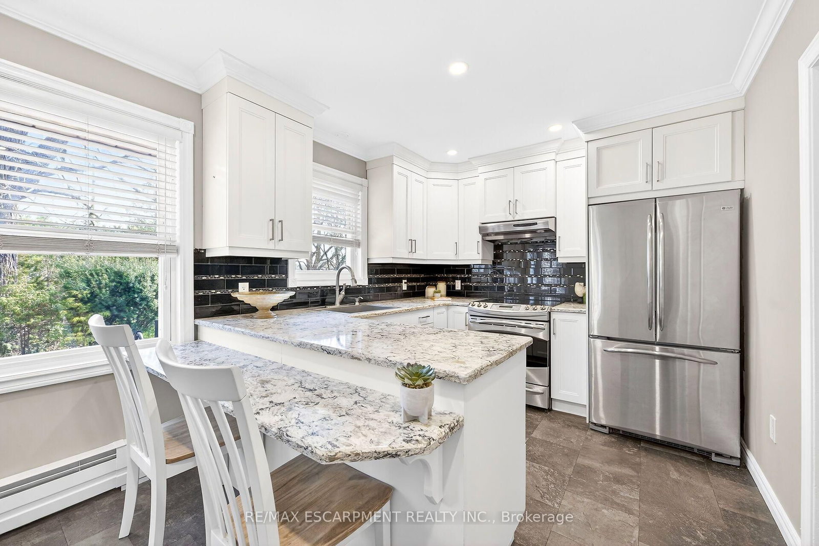 360 JOHNSON Road • Brantford, ON photo 6