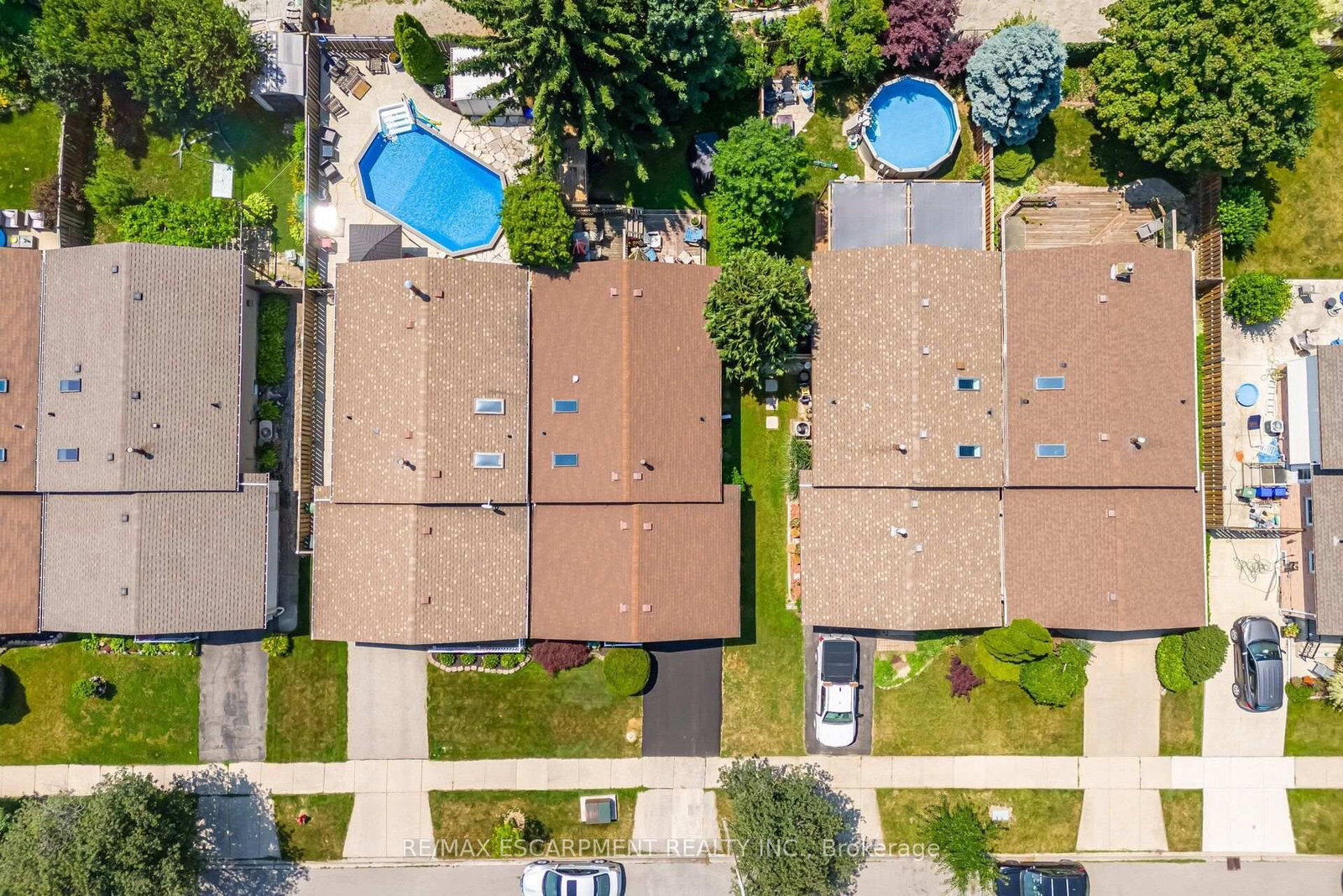 178 Athenia Drive • Hamilton, ON photo 3