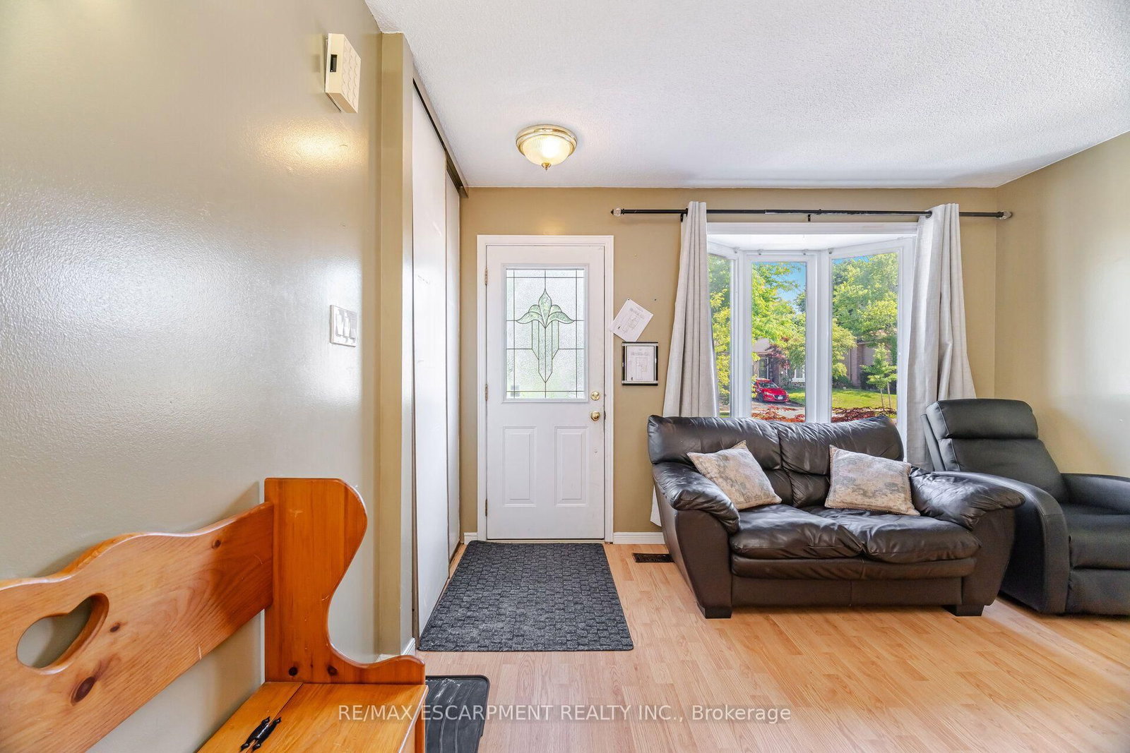 178 Athenia Drive • Hamilton, ON photo 9