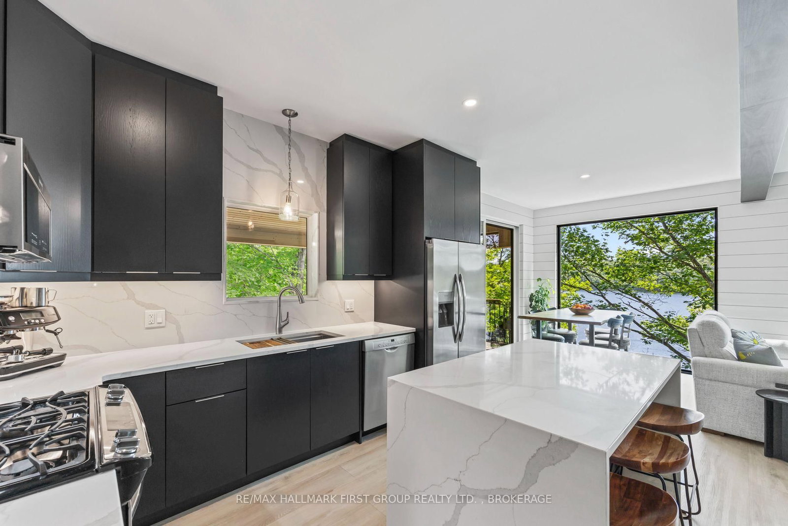 1005 Macdonald Lane • Perth Road, ON photo 17
