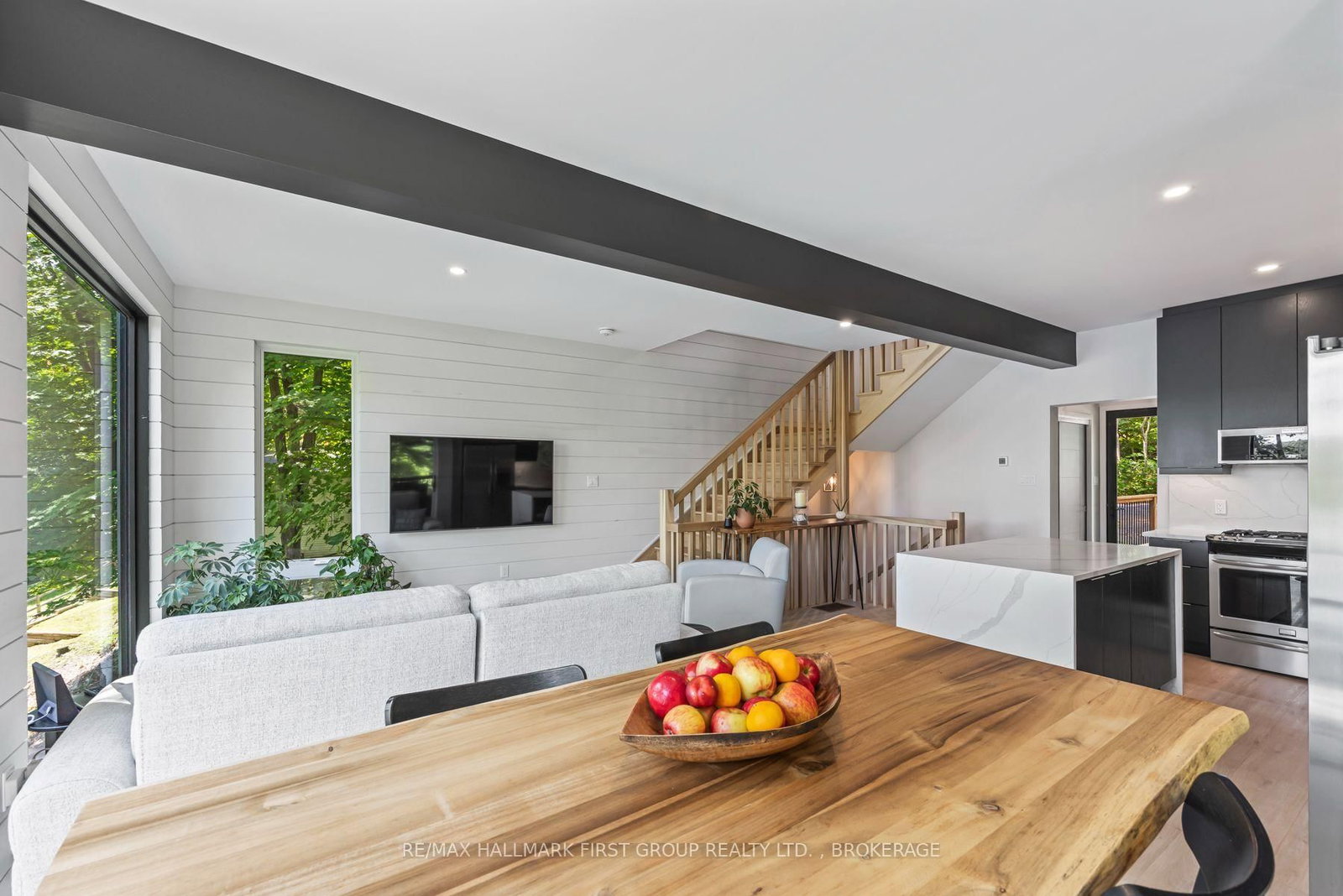 1005 Macdonald Lane • Perth Road, ON photo 27