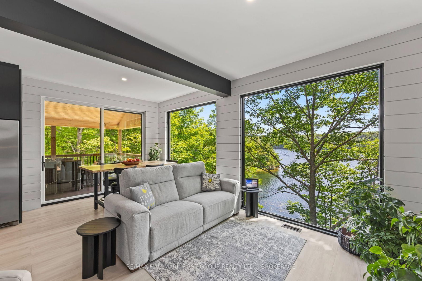 1005 Macdonald Lane • Perth Road, ON photo 29