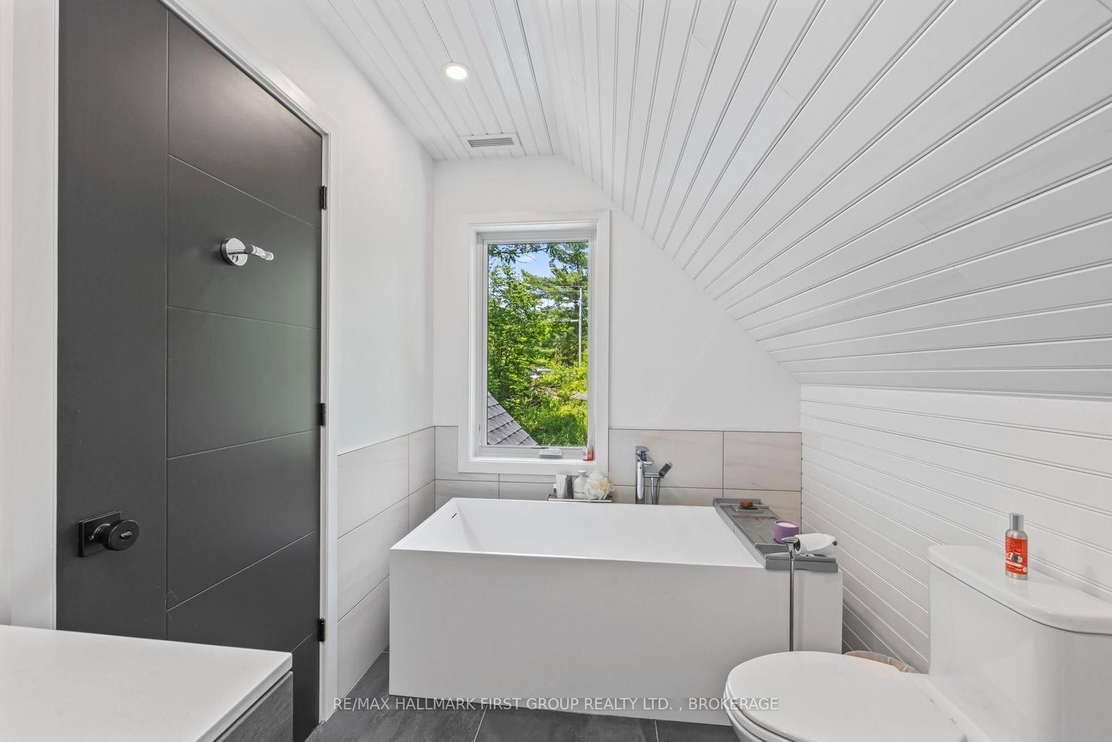 1005 Macdonald Lane • Perth Road, ON photo 39