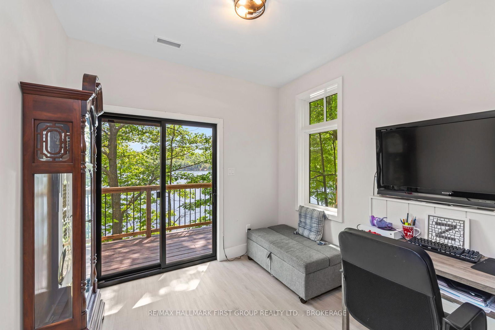 1005 Macdonald Lane • Perth Road, ON photo 45