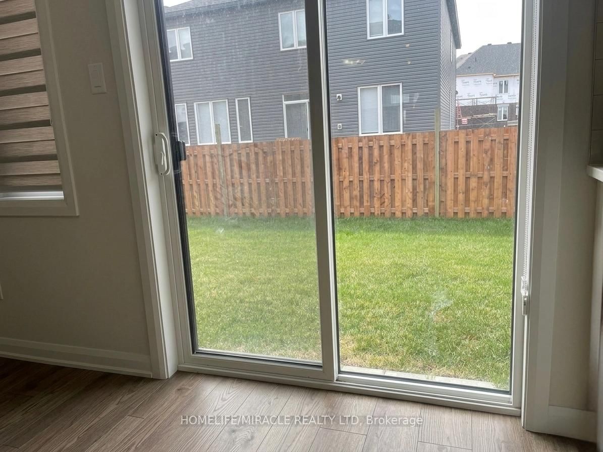 755 Fairline Row • Ottawa, ON photo 10