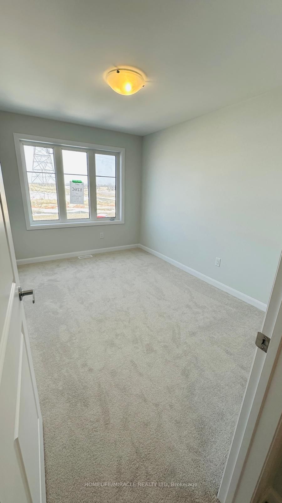 755 Fairline Row • Ottawa, ON photo 15