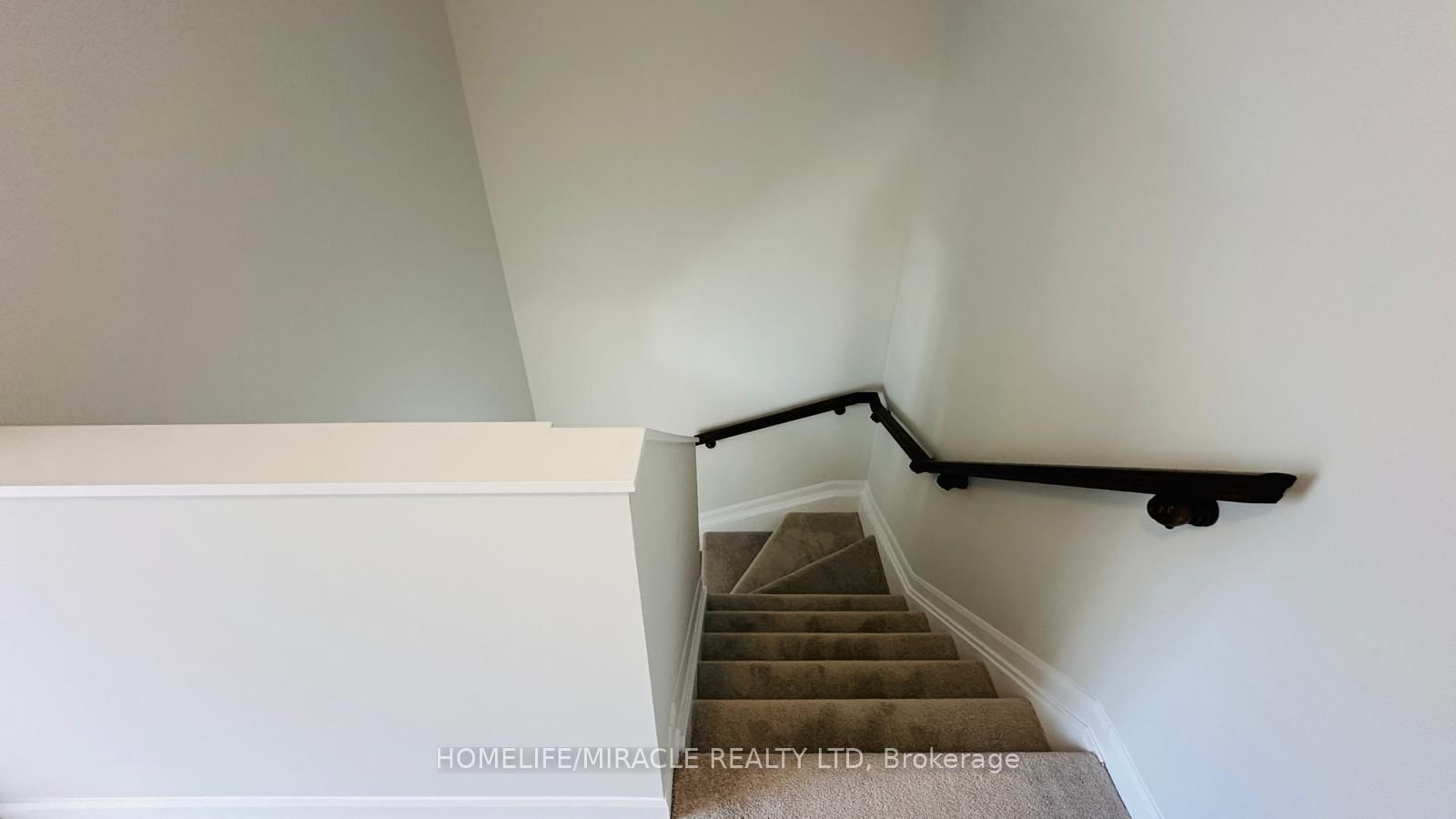 755 Fairline Row • Ottawa, ON photo 21