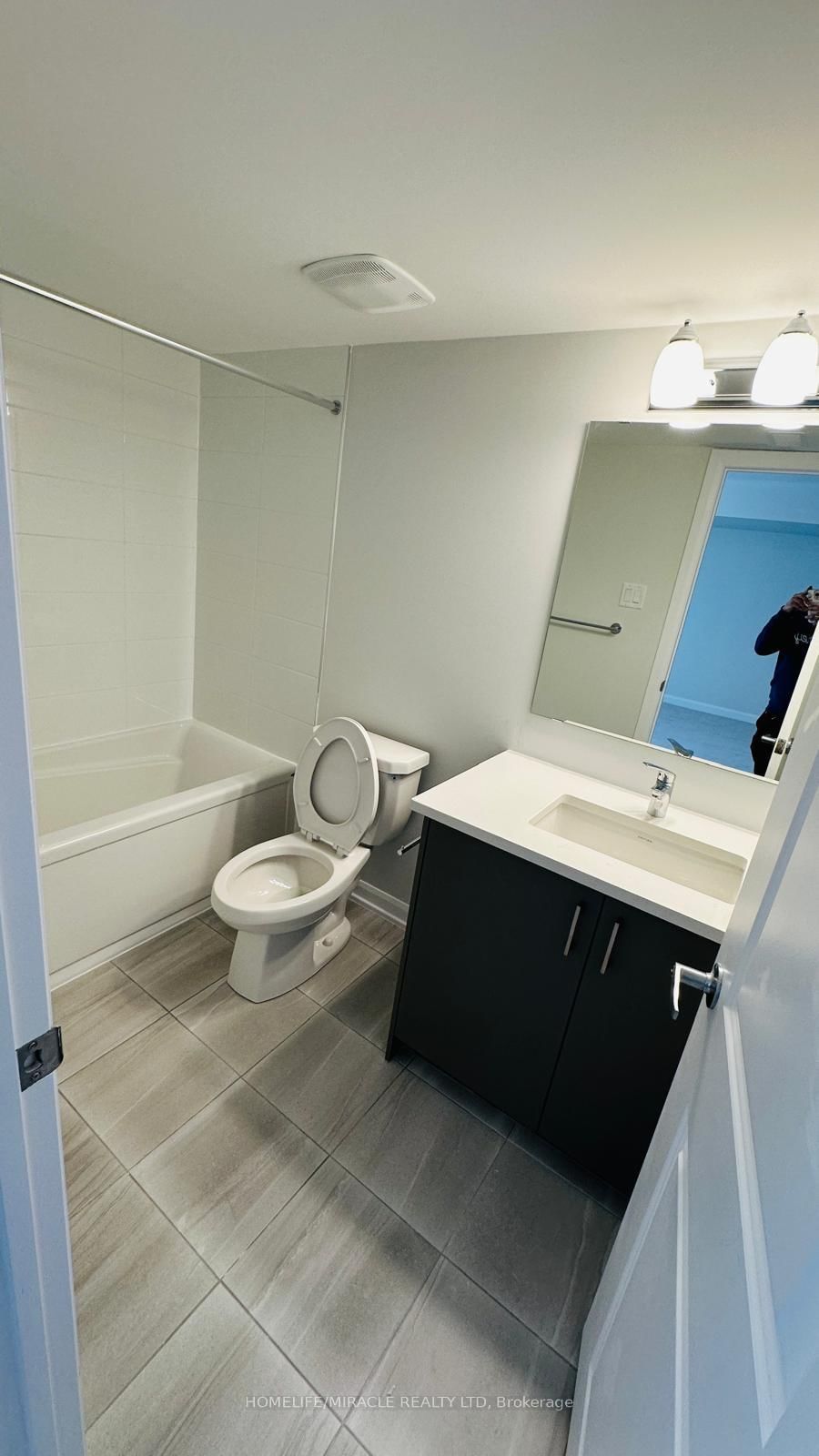 755 Fairline Row • Ottawa, ON photo 24