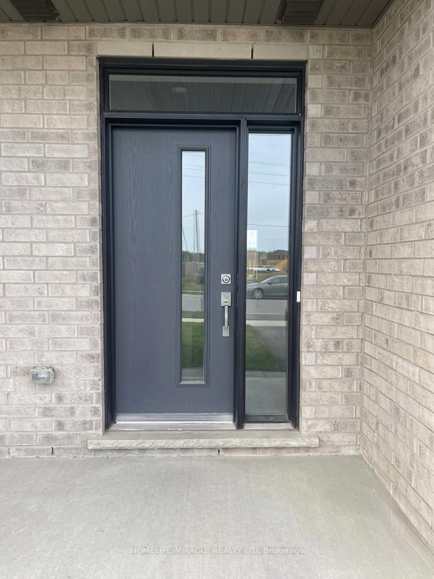 755 Fairline Row • Ottawa, ON photo 9