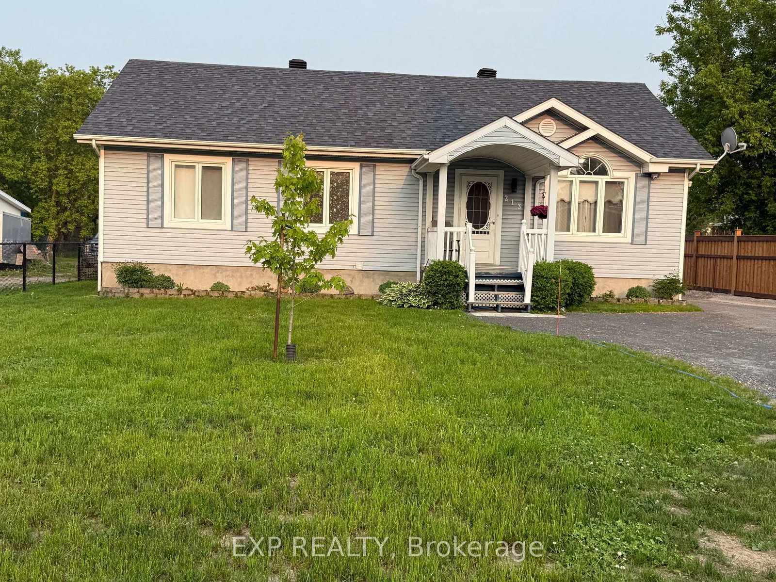 213 Longueuil Street • Champlain, ON photo 1