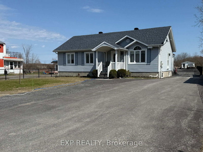 213 Longueuil Street