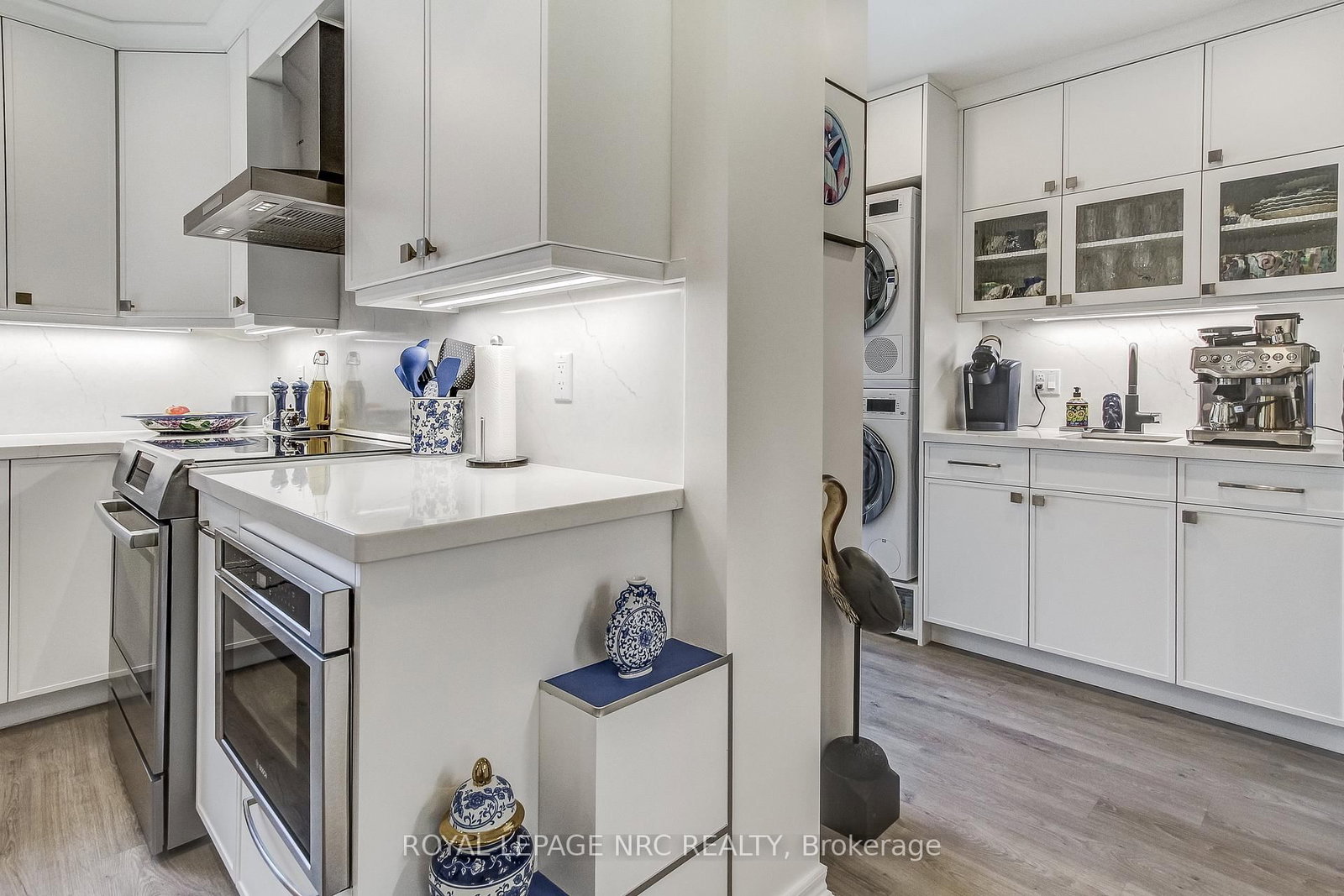 3 LOWER CANADA Drive • Niagara-on-the-Lake, ON photo 12
