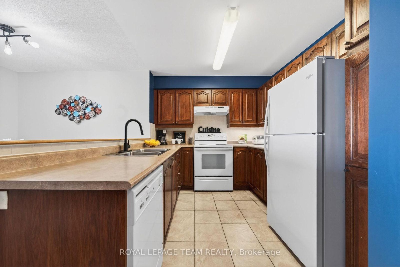 120 Grant Carman Drive • #811 • Ottawa, ON photo 9