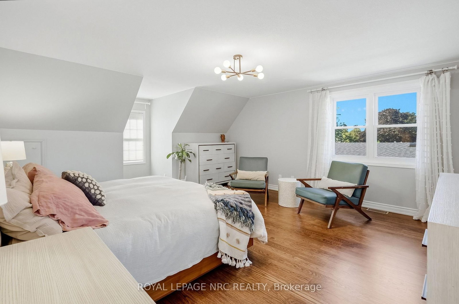 366 Book Road • Grimsby, ON photo 31