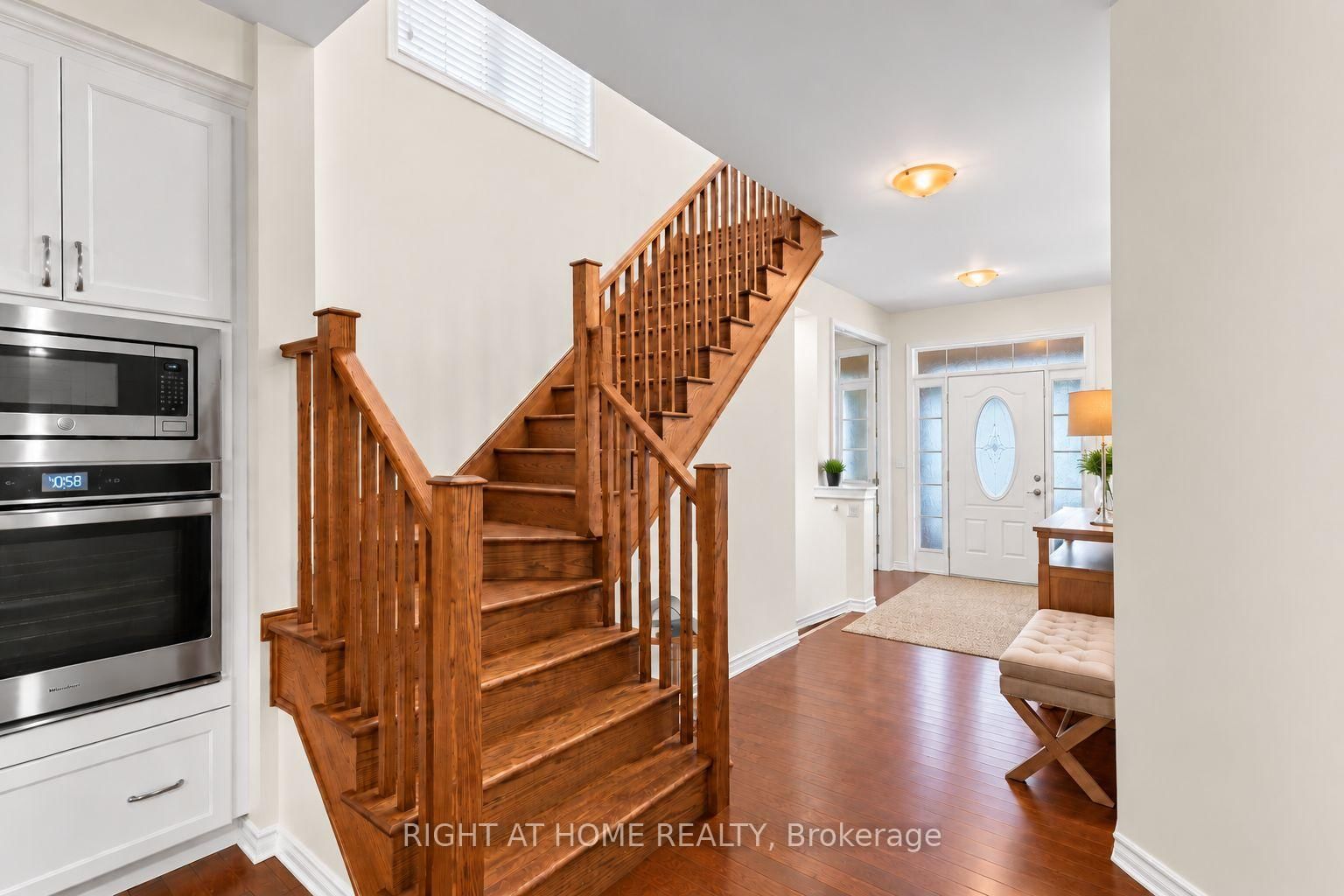 404 Equestrian Way • Cambridge, ON photo 21
