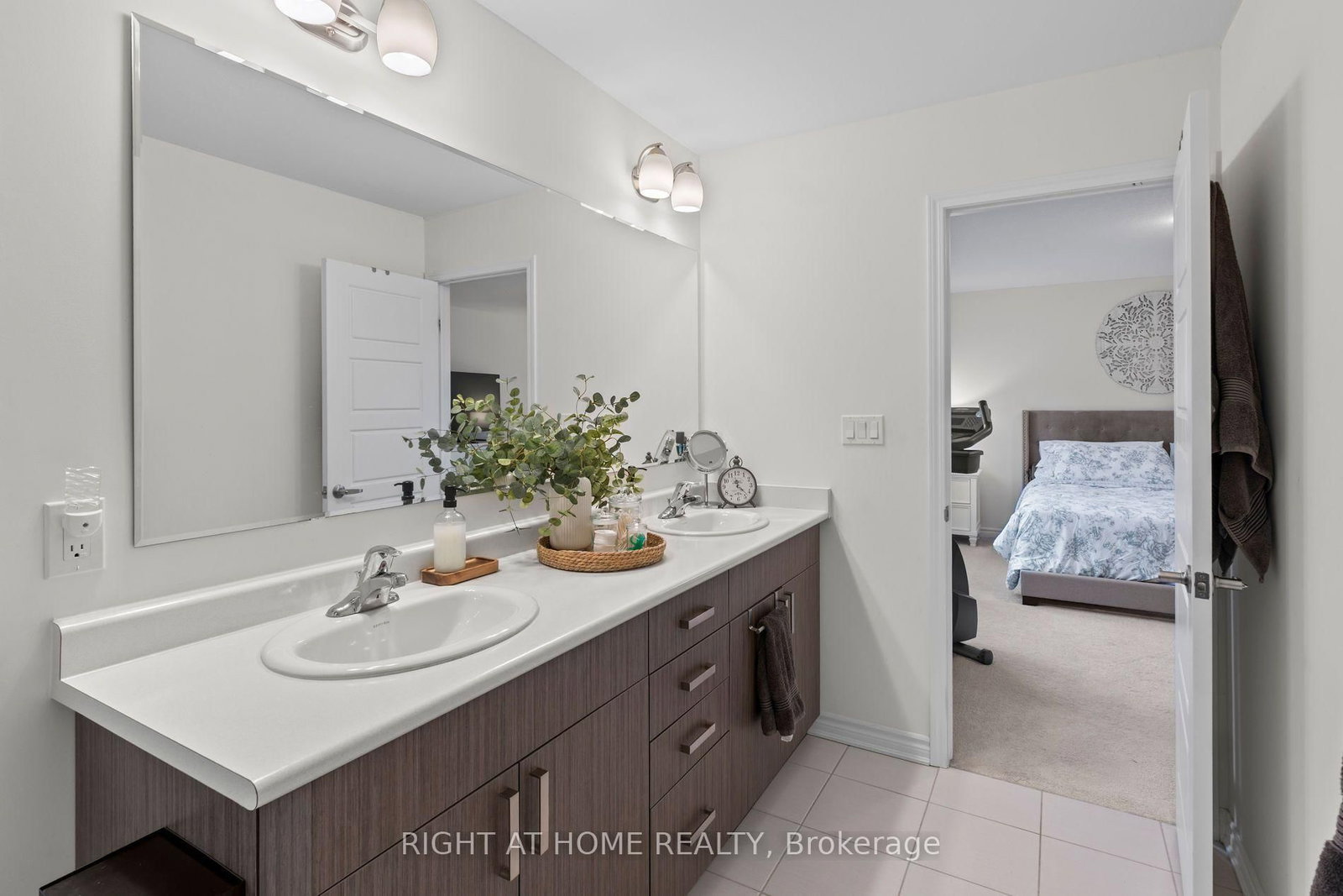 404 Equestrian Way • Cambridge, ON photo 30
