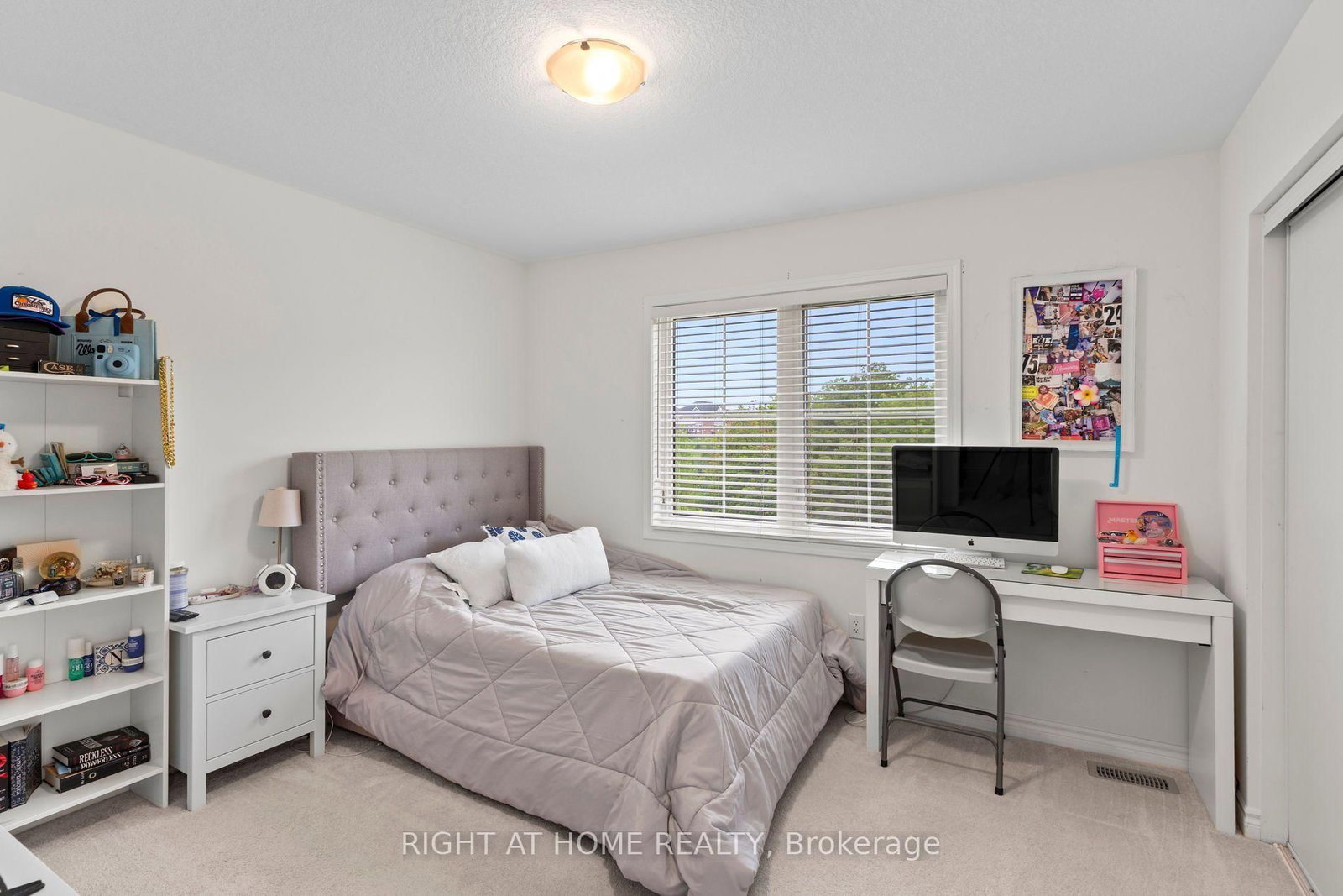 404 Equestrian Way • Cambridge, ON photo 35