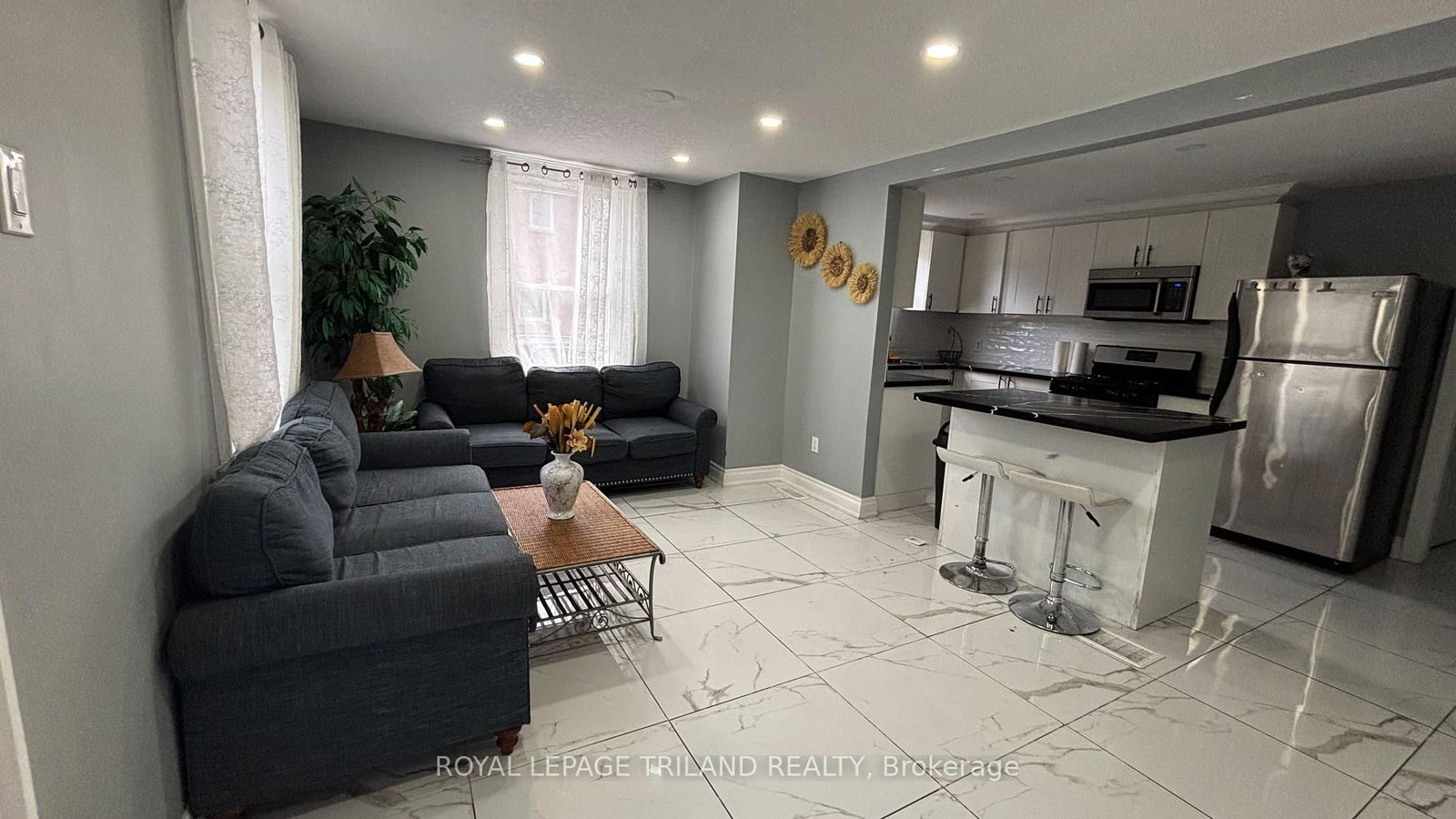 Main - 332 Colborne Street, Central Elgin 2