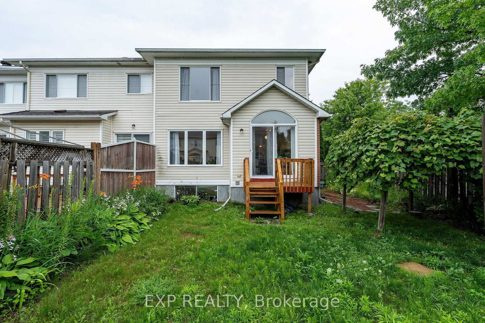 2181 Sunmeadow Street • Orleans, ON photo 25