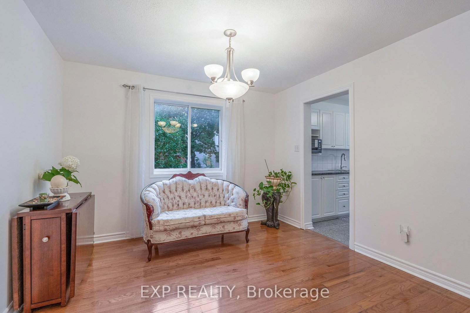 2181 Sunmeadow Street • Orleans, ON photo 6