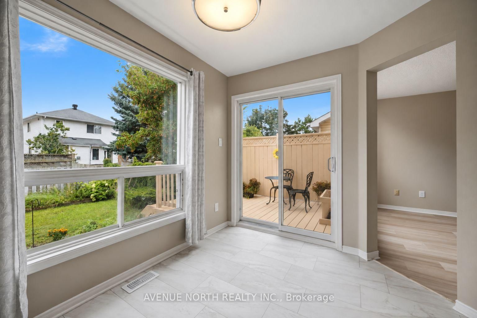 66 Woodgate Way • Ottawa, ON photo 12