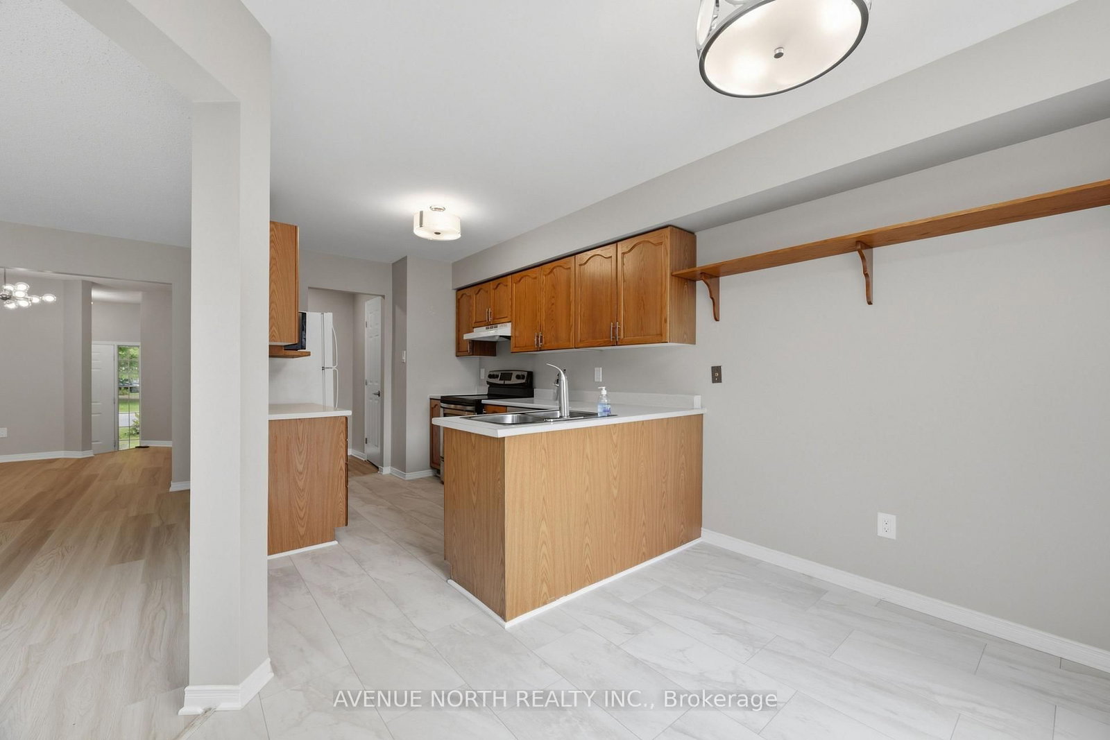 66 Woodgate Way • Ottawa, ON photo 13