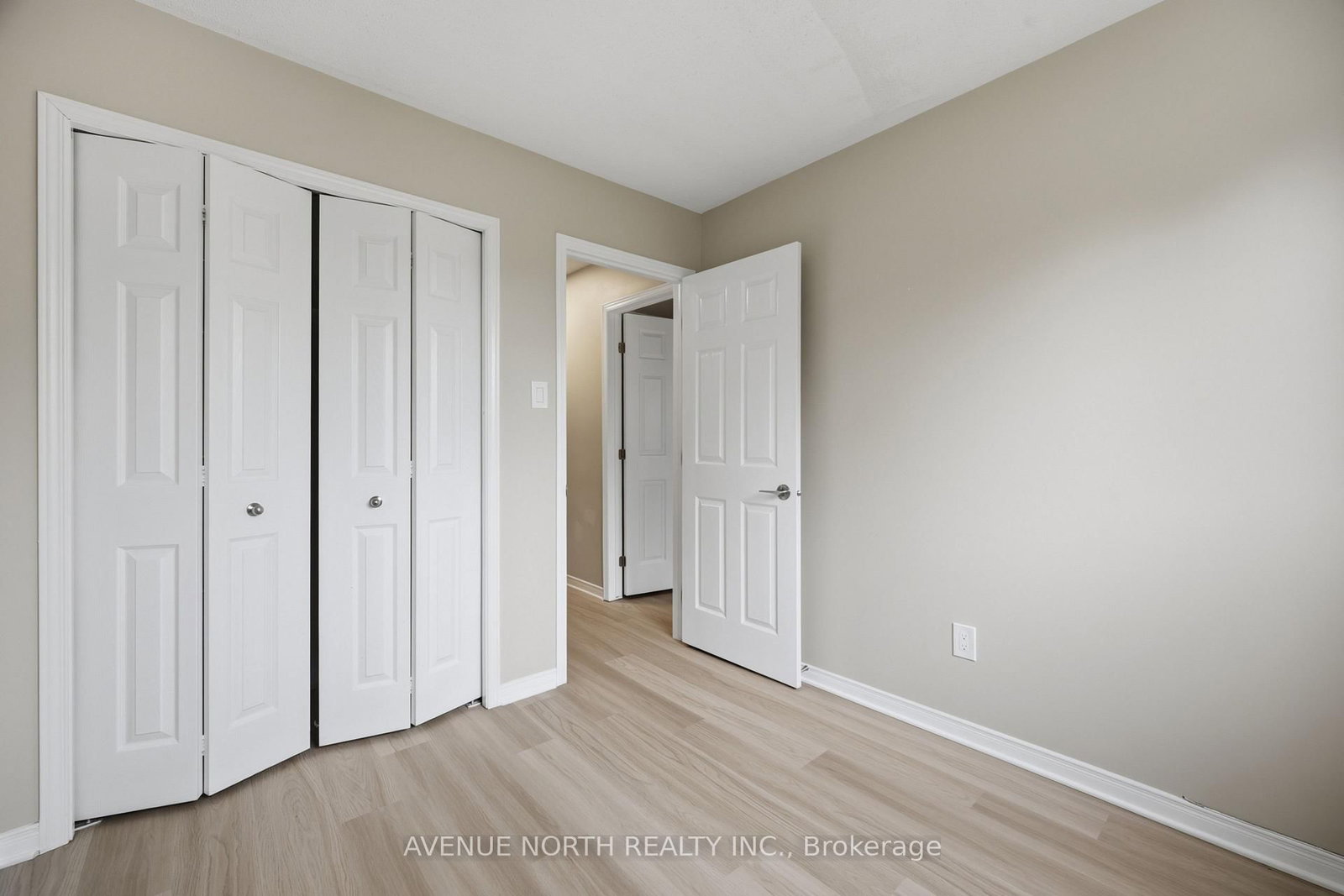 66 Woodgate Way • Ottawa, ON photo 28
