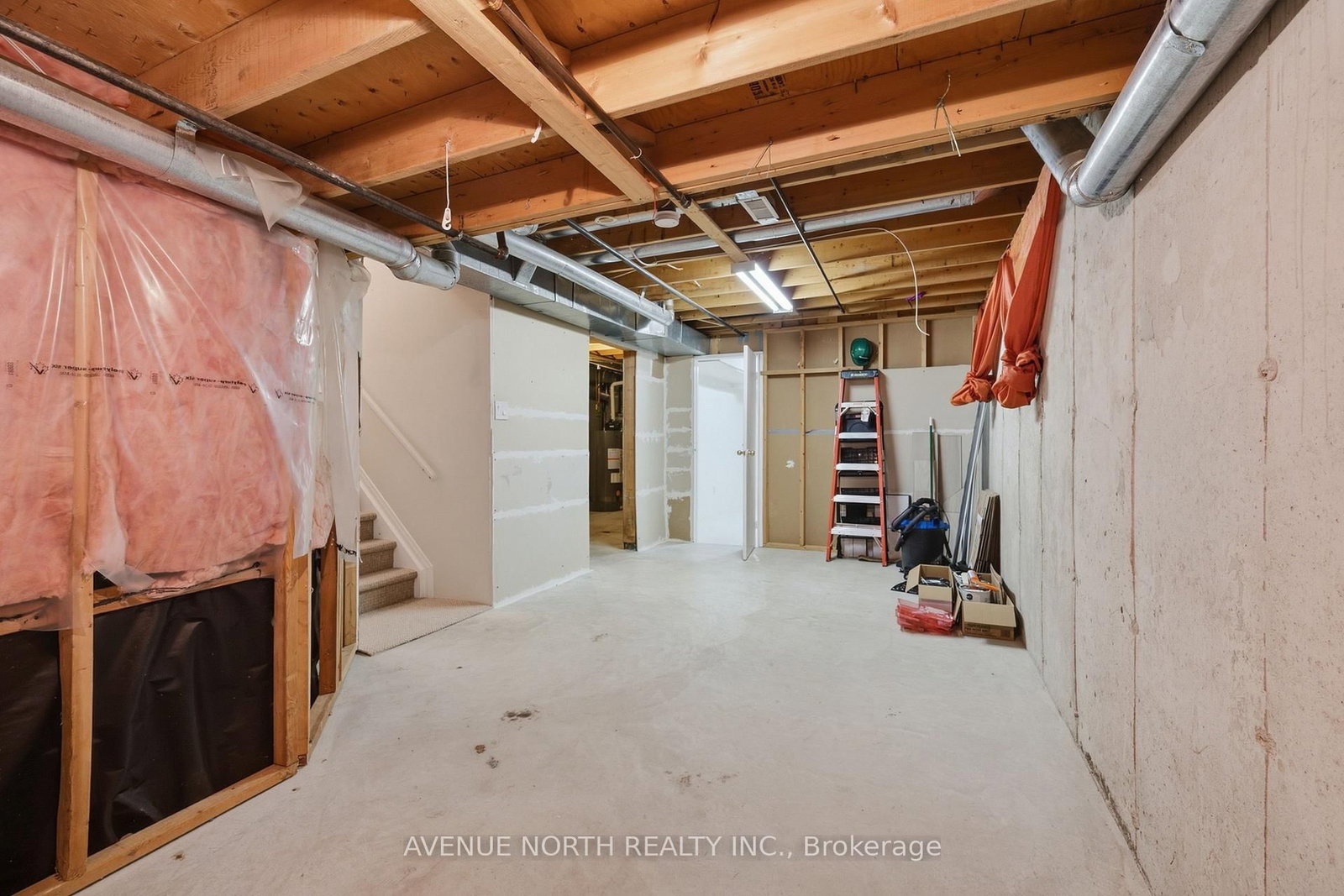 66 Woodgate Way • Ottawa, ON photo 33