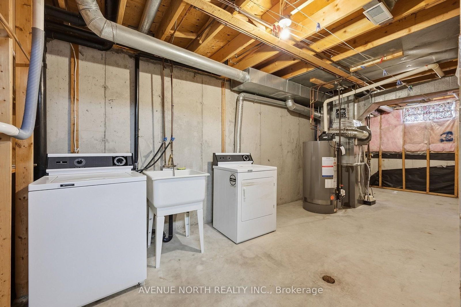 66 Woodgate Way • Ottawa, ON photo 36