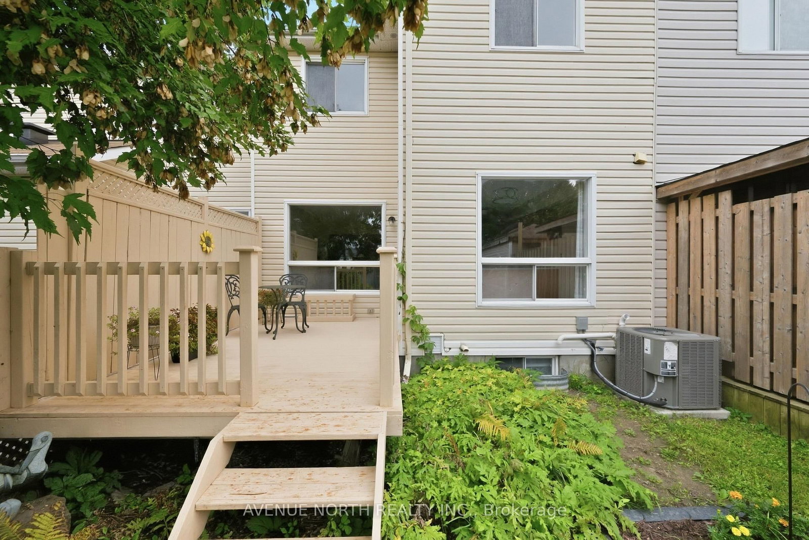 66 Woodgate Way • Ottawa, ON photo 39